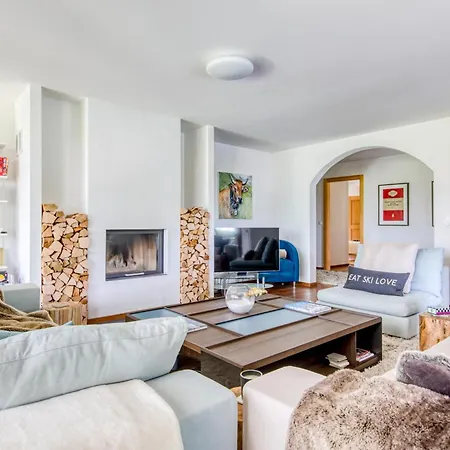 Fireplace Bbq Close To Lift شقة