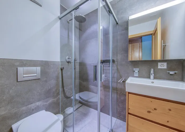 Fireplace Bbq Close To Lift *